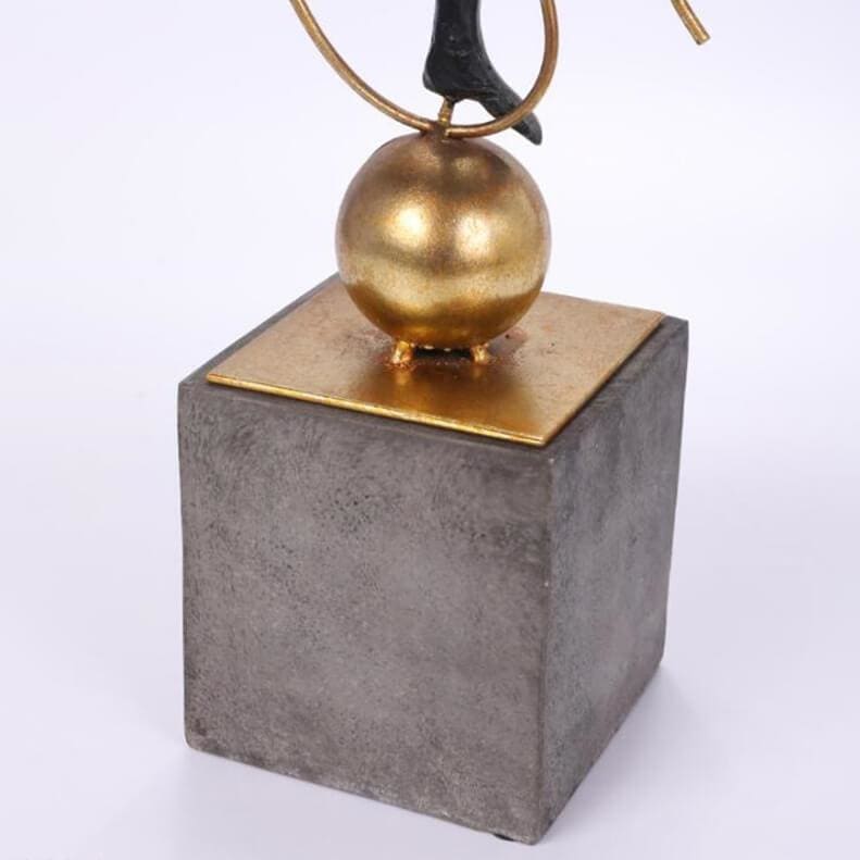 Woman Statue <br/> Design Gymnast 49/29/58 cm