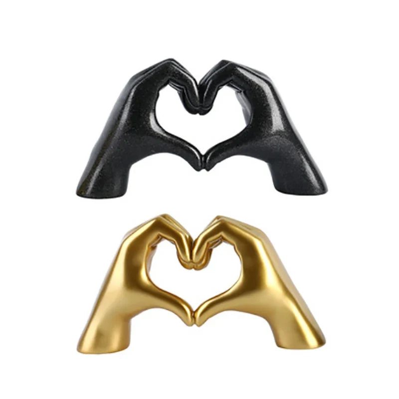 Hand <br> Heart Statue 8 cm