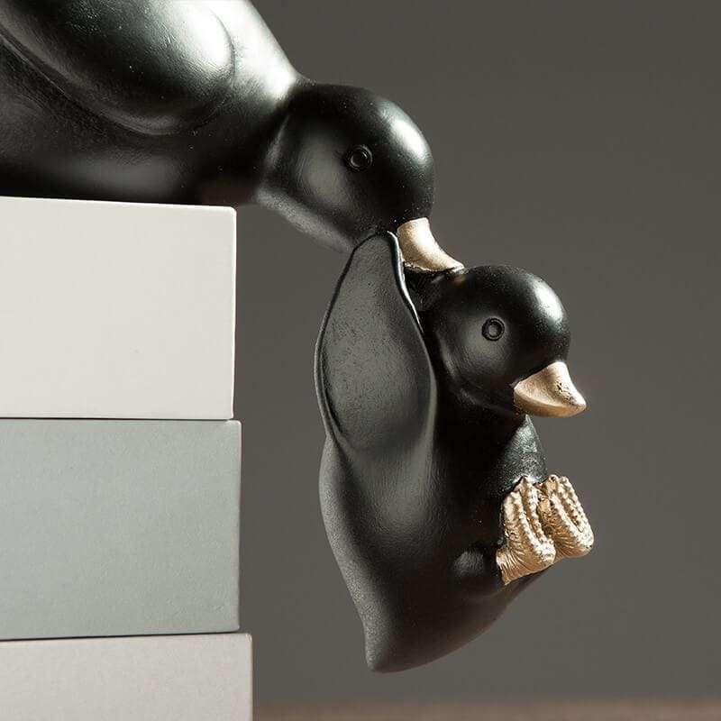 Duck Statue <br/> Family