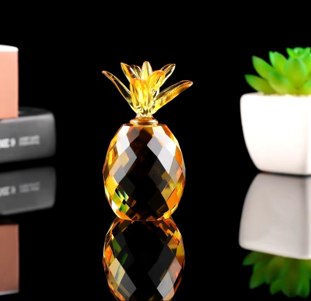 Gold Crystal Pineapple Sculpture 7 cm