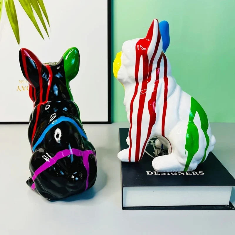 Dog Statue <br/> Seated Bulldog 21 cm