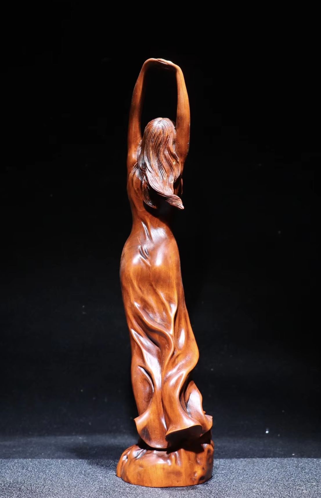 Woman Statue in Wood 23 cm