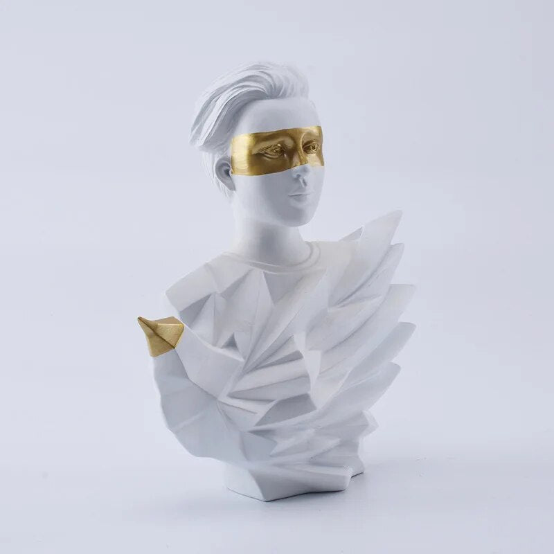 Contemporary Woman Statue <br> 31 to 41 cm