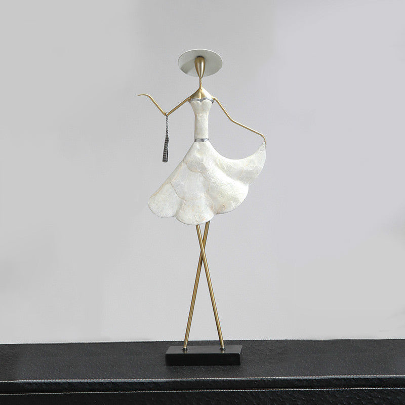 Woman Statue <br/> Vintage 55 cm