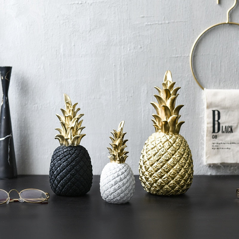 Contemporary Sculpture <br/> Matte Pineapple