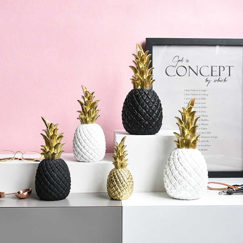 Contemporary Sculpture <br/> Matte Pineapple