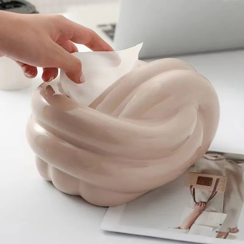 Twist Tissue Holder