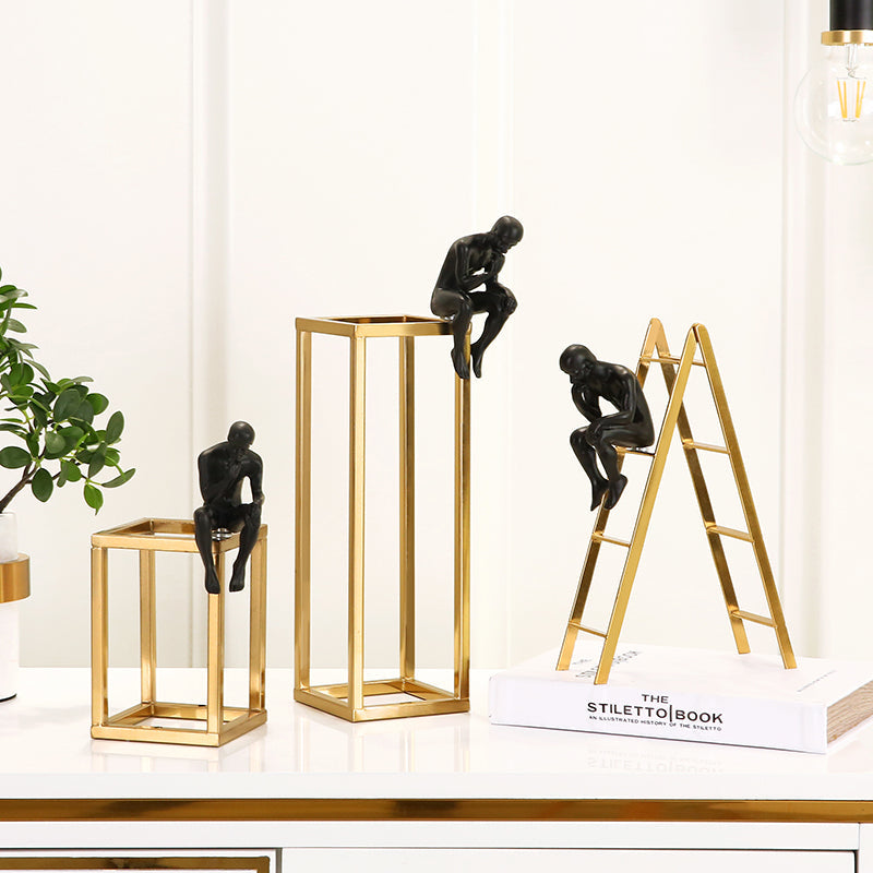 Man Statue <br/> Design Thinker