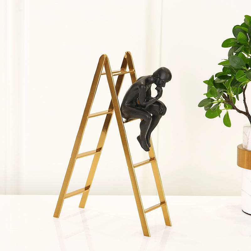 Man Statue <br/> Design Thinker