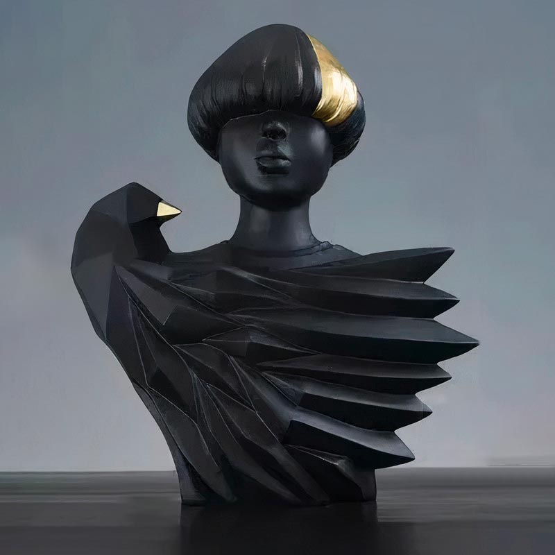 Contemporary Woman Statue <br> 31 to 41 cm