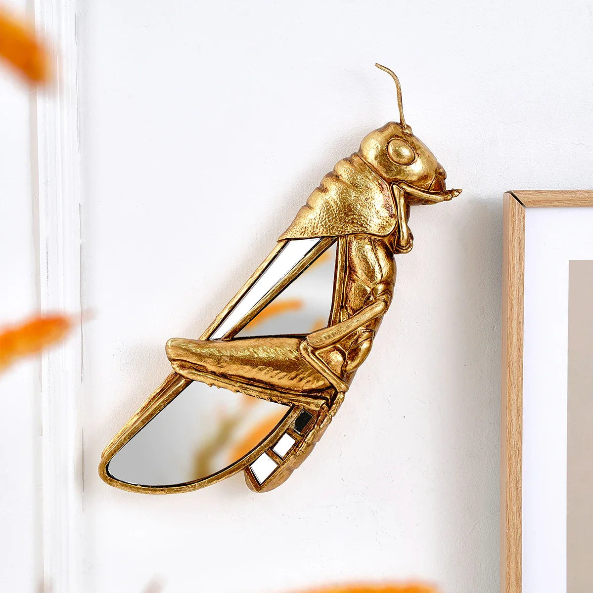 Mirror Menagerie™
