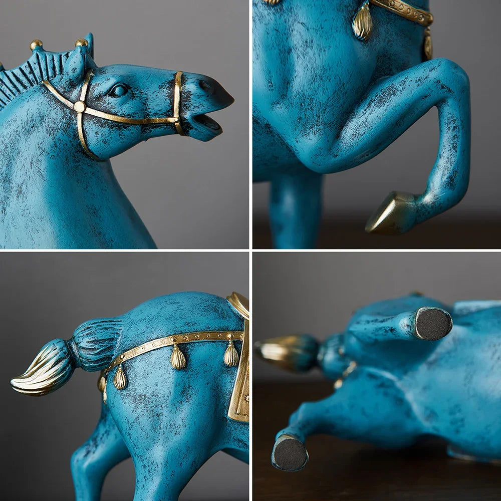 Sculpted Stallion Décor