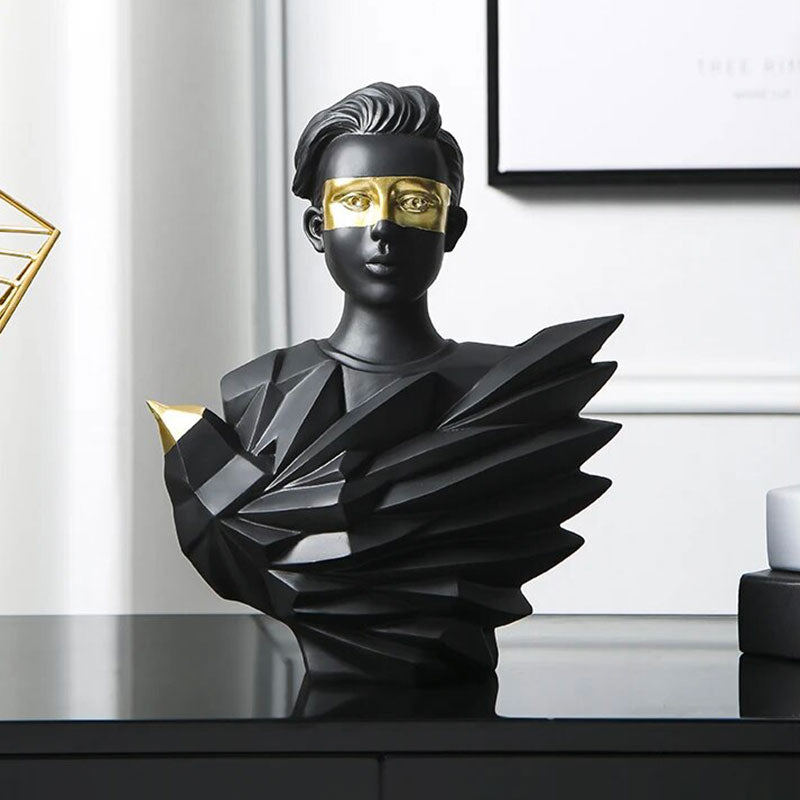 Contemporary Woman Statue <br> 31 to 41 cm