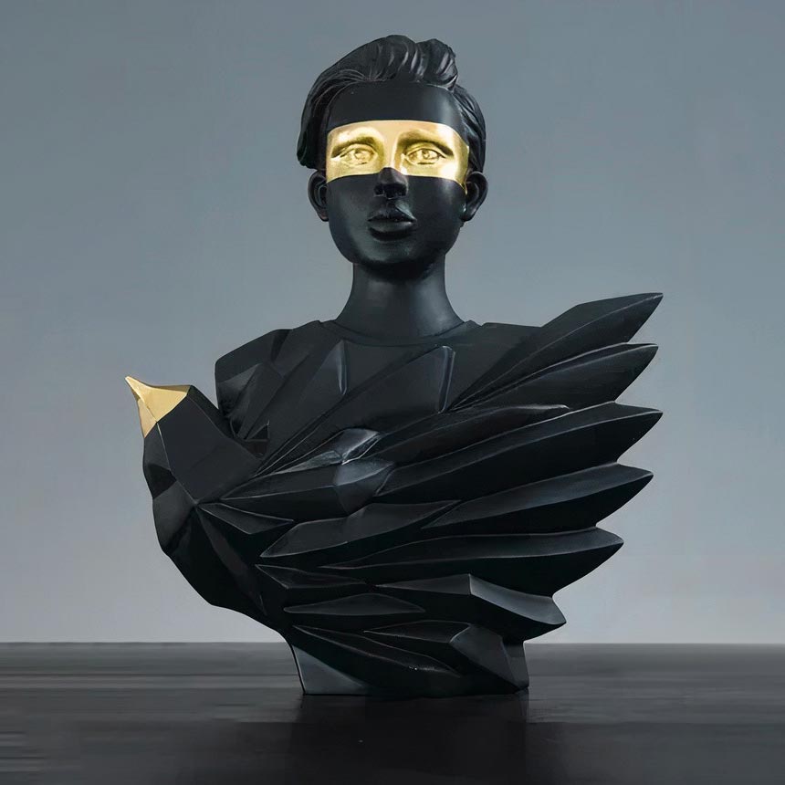 Contemporary Woman Statue <br> 31 to 41 cm