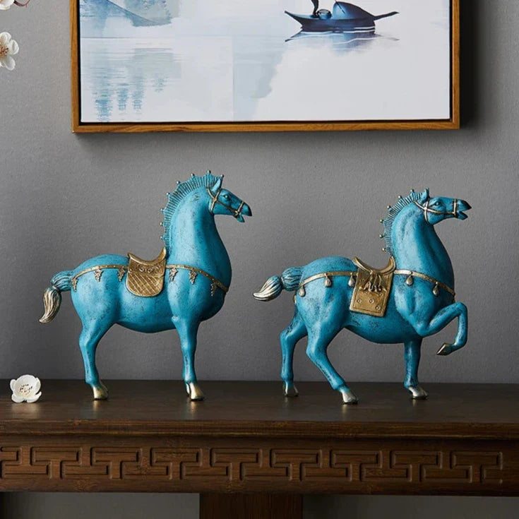Sculpted Stallion Décor