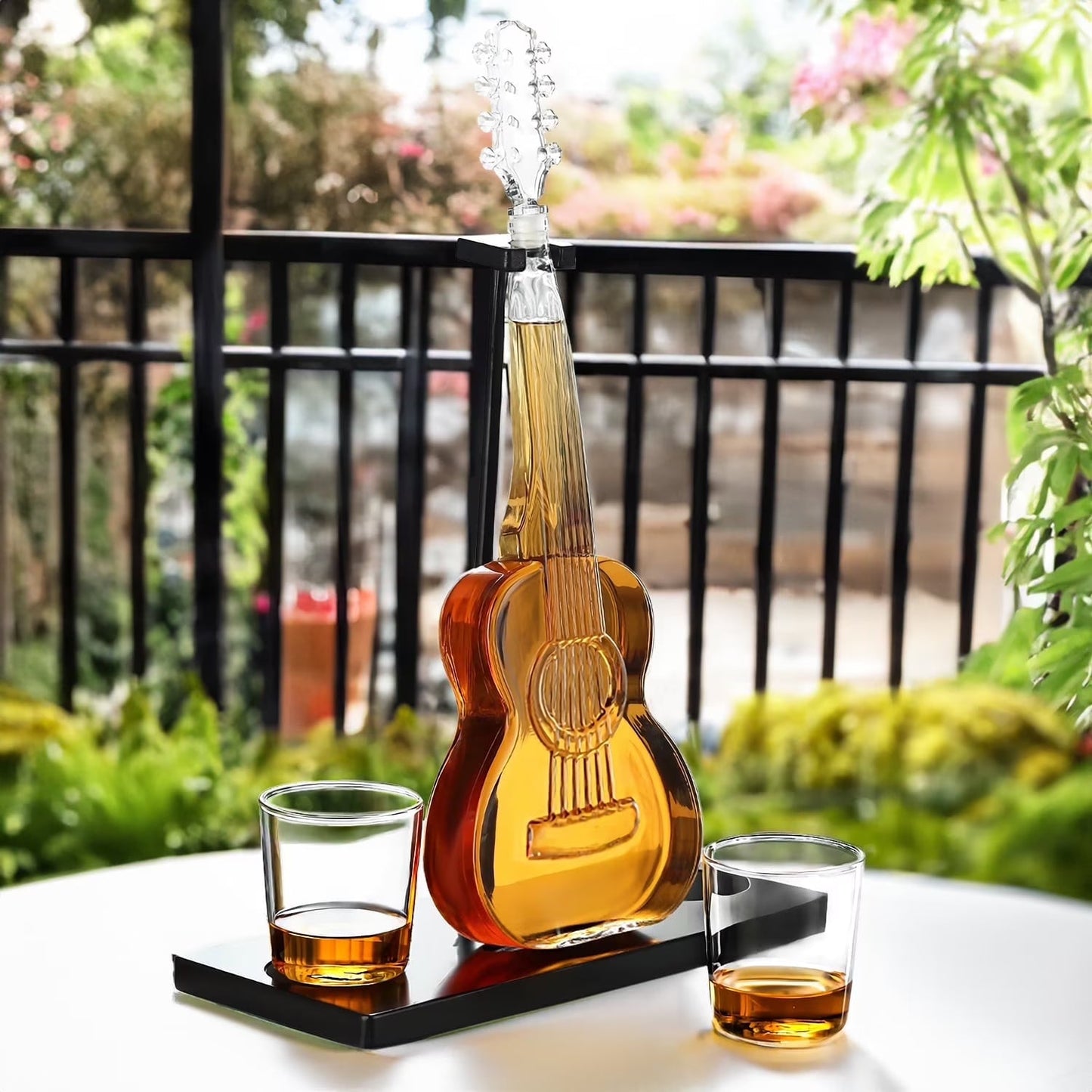 Rock ’n Pour Guitar Decanter Set