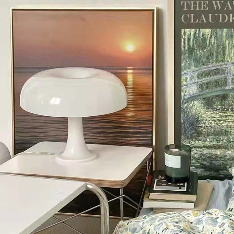Nessuno Table Lamp