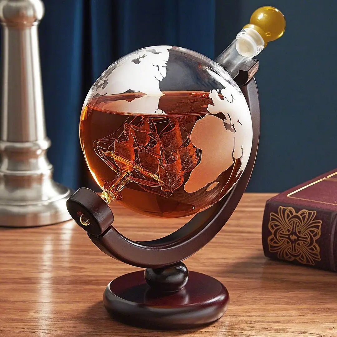 World Traveler Decanter And Glasses Set