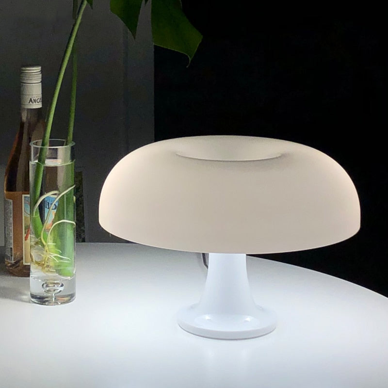 Nessuno Table Lamp