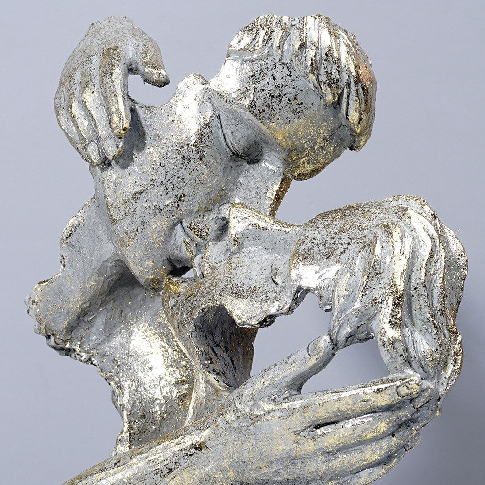 Couple Face Sculpture