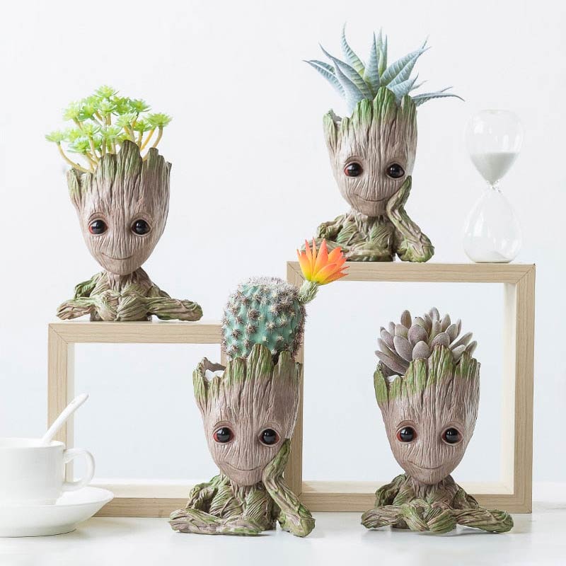 Contemporary Sculpture <br/> Groot Flower Pot