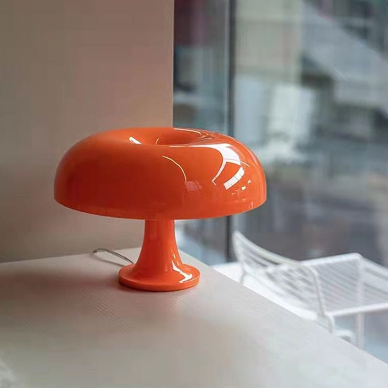 Nessuno Table Lamp
