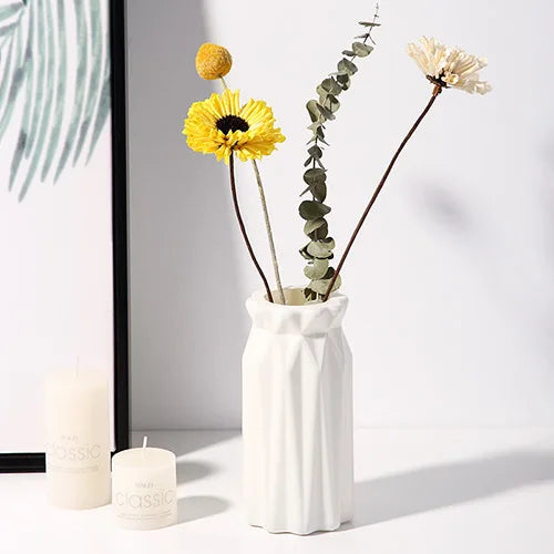 Minimalist White Nordic Vase 18 cm