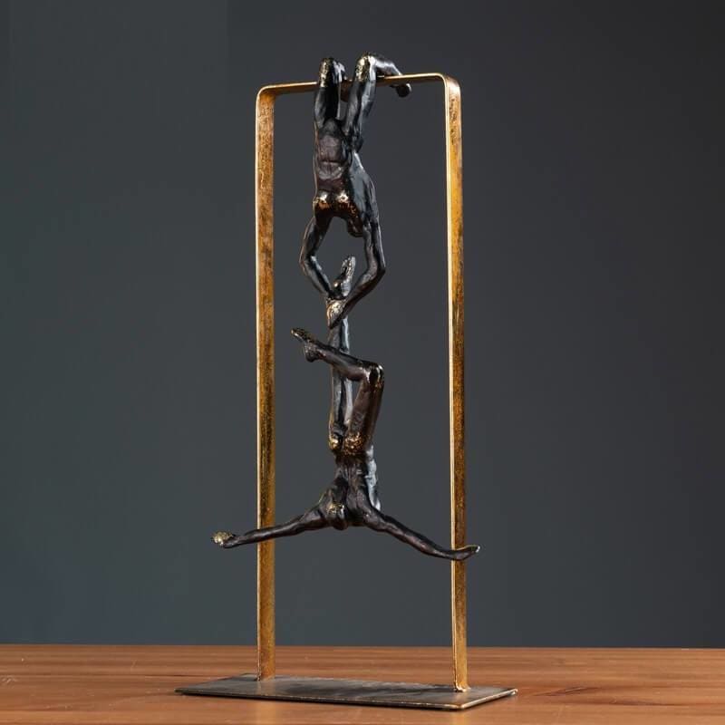 Man Statue <br/> Design Acrobat