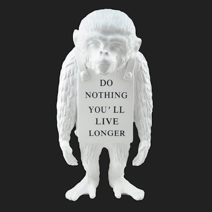 Gorilla Statue <br/> Banksy Brandalism Monkey 36 cm
