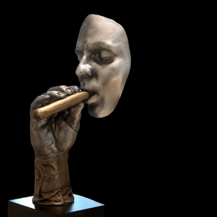 Man Statue <br/> Retro Cigar
