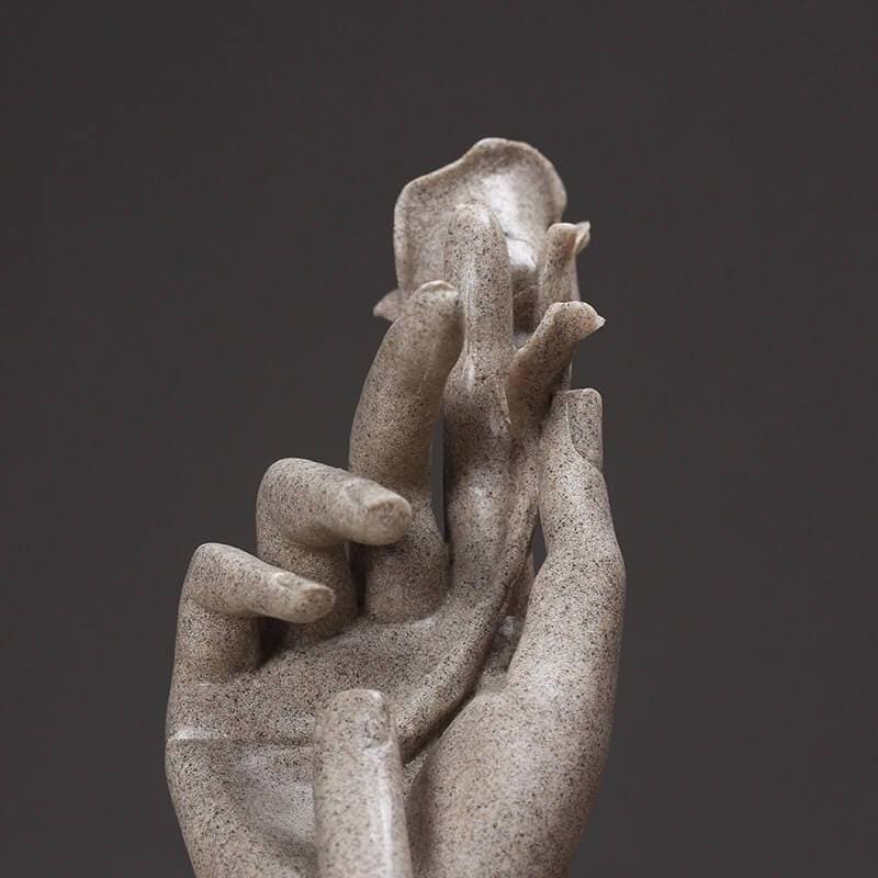 Couple Statue <br/> Hands & Rose