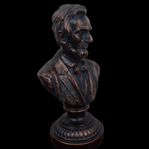 Man Statue <br/> Abraham Lincoln Bust