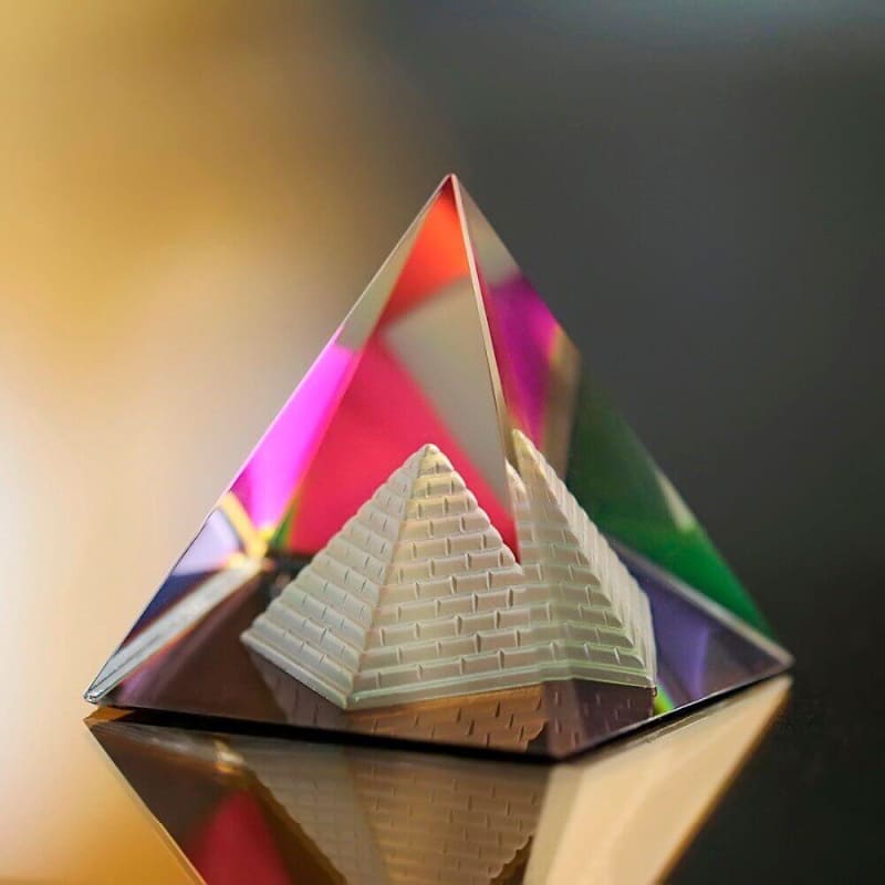 3D Decor Pyramid