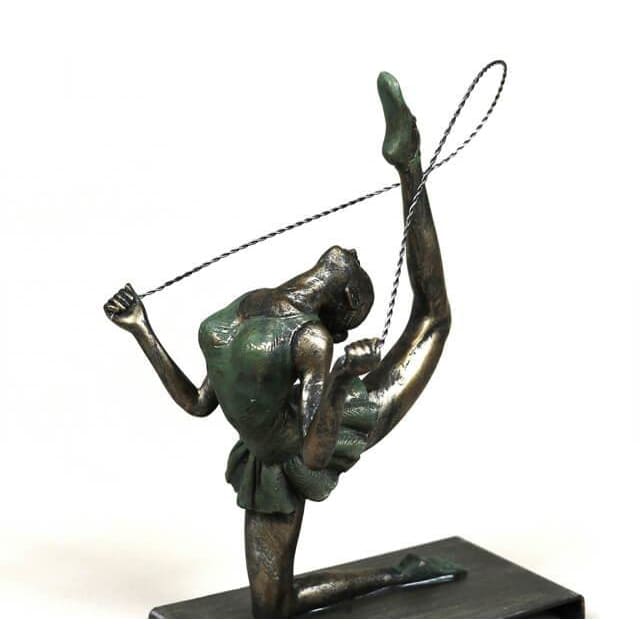 Woman Statue <br/> Retro Gymnast 23/24/27 cm