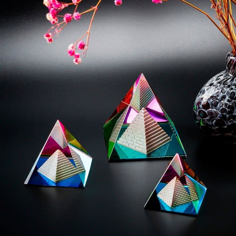 3D Decor Pyramid