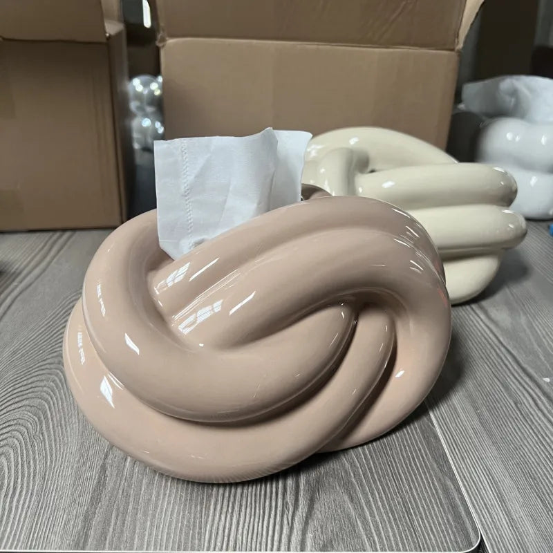 Twist Tissue Holder
