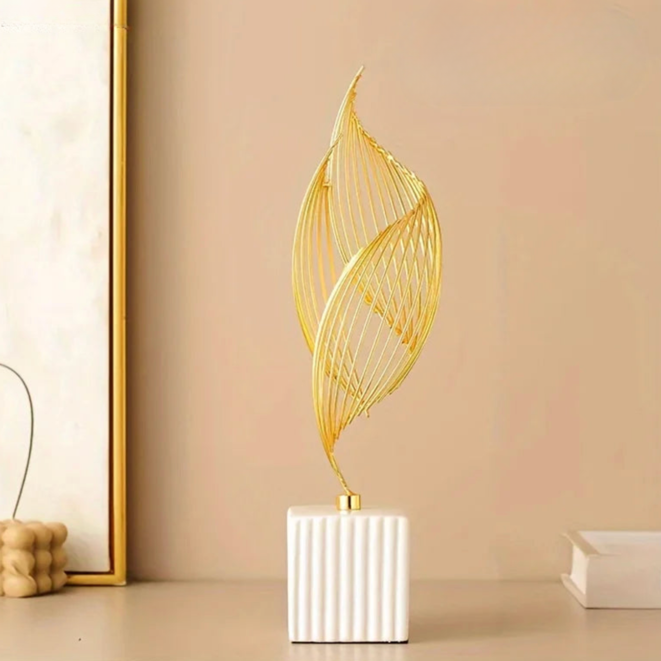 Nordic Aura Sculpture