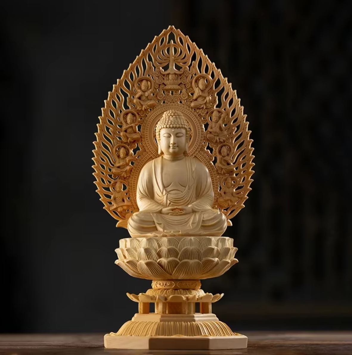 Buddha Statue in Wood 28 cm