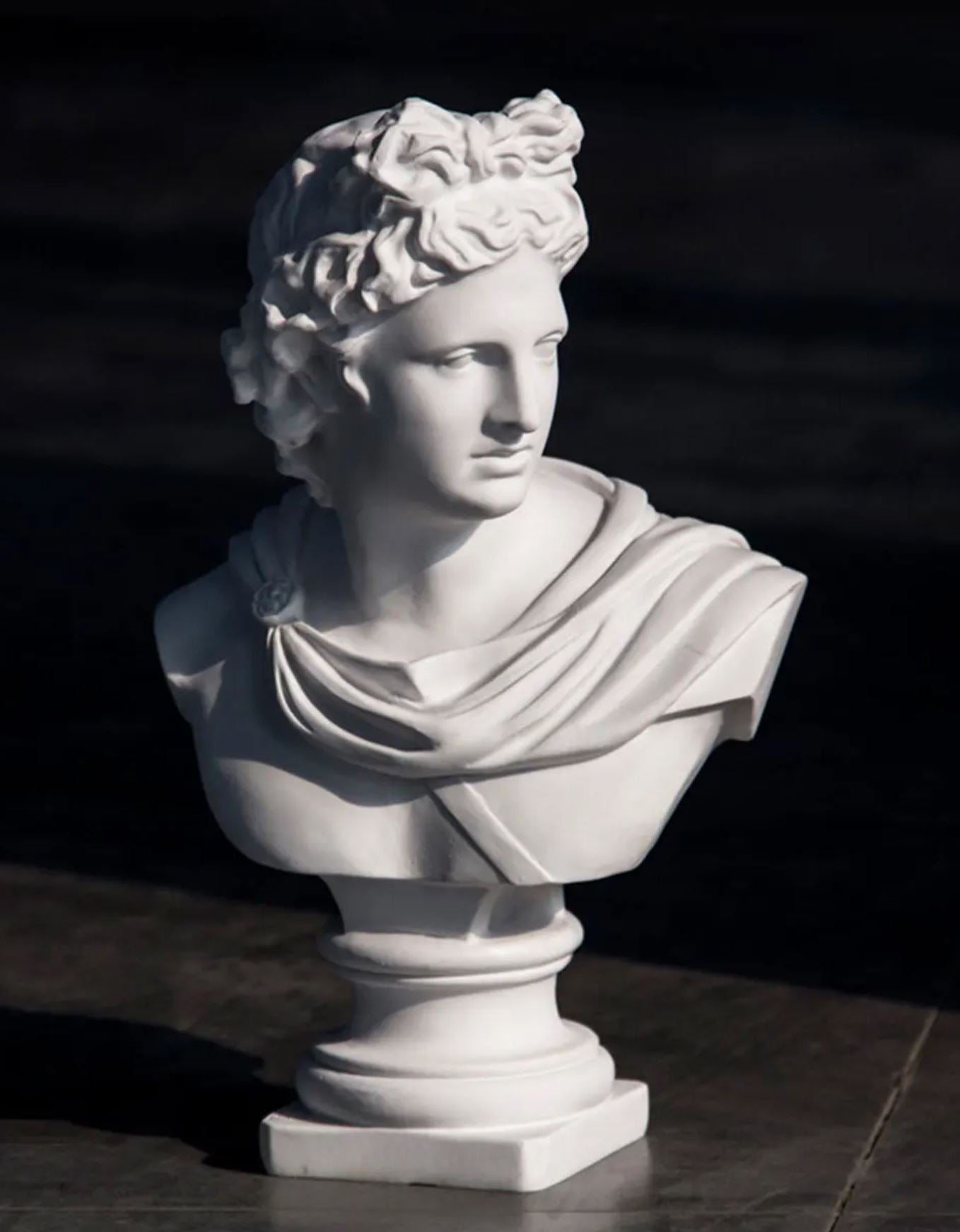 Apollo Bust 29 cm