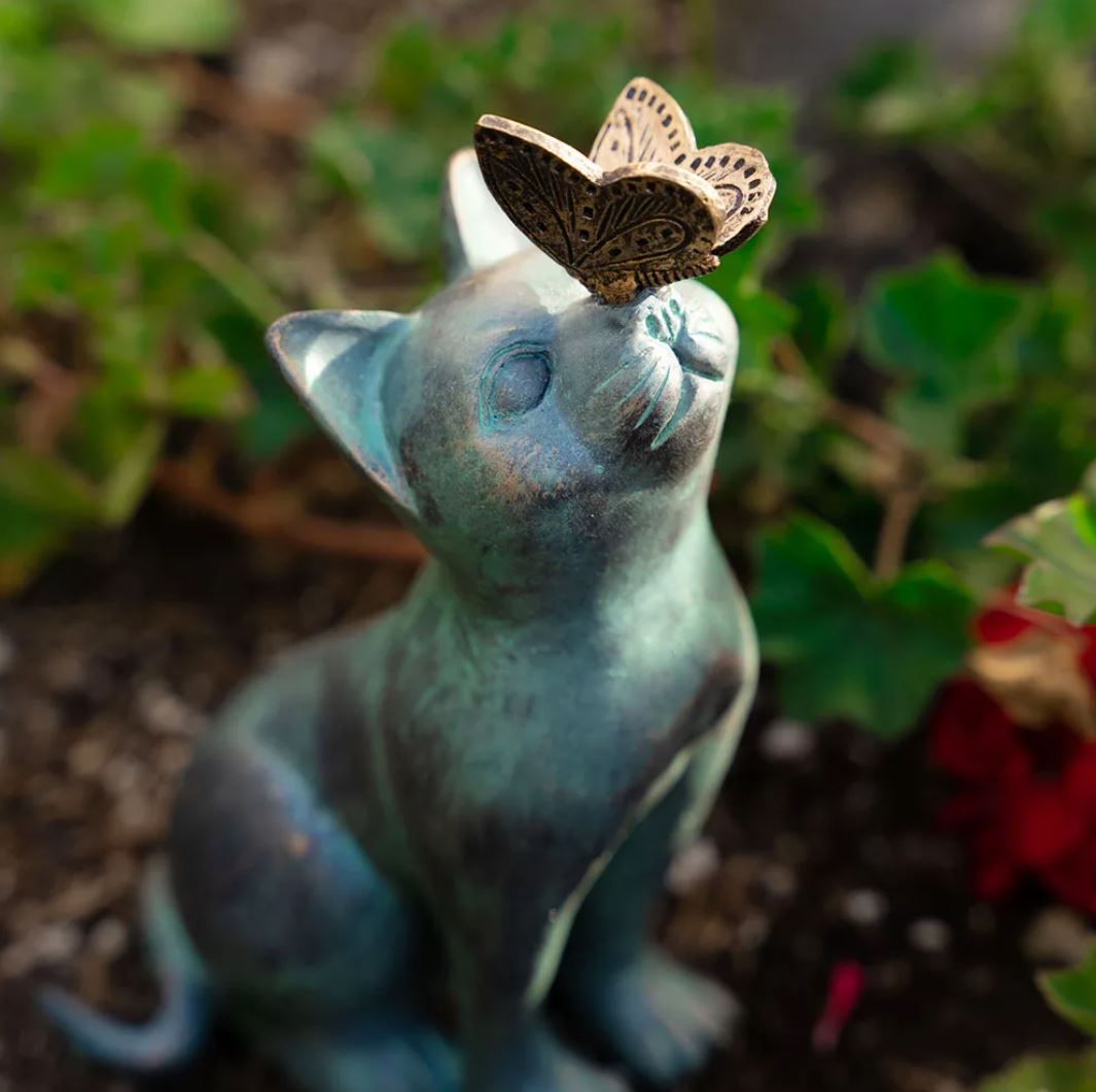 Cat with Butterfly Statue for Outdoors 20 cm