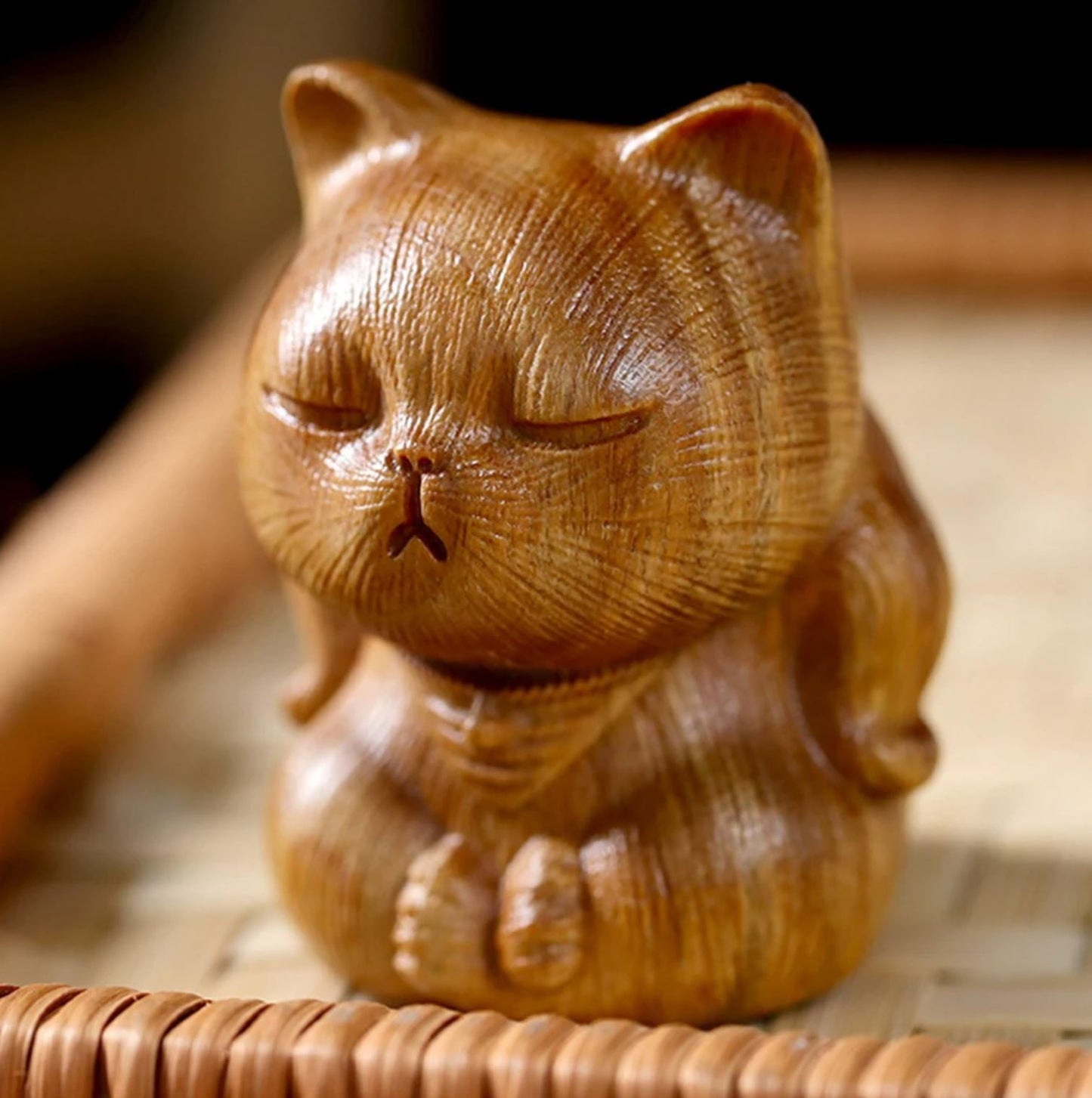 Cat Statuette in Wood 8 cm