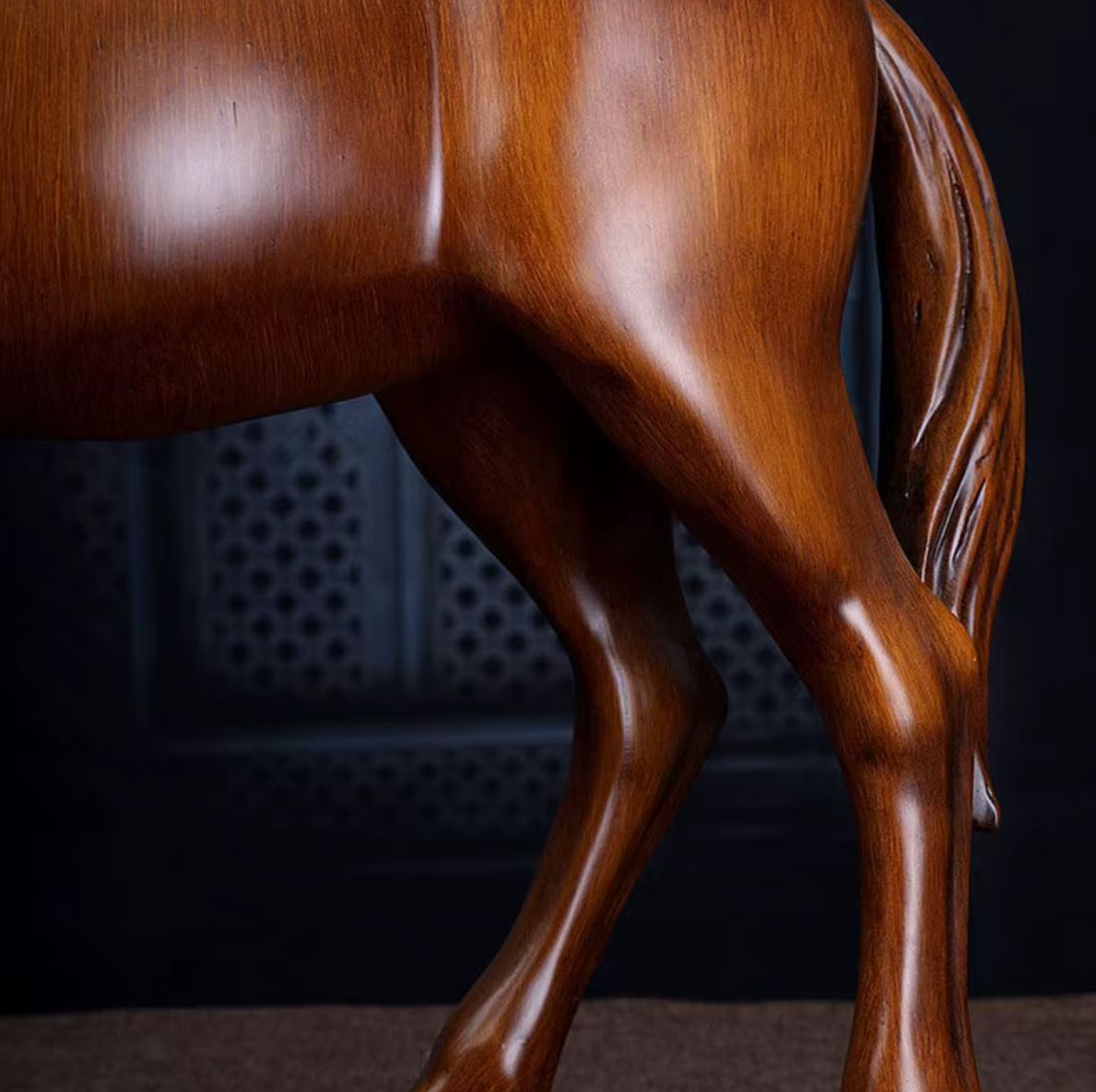 Horse Sculpture in Resin, Wood-Effect, 21 cm