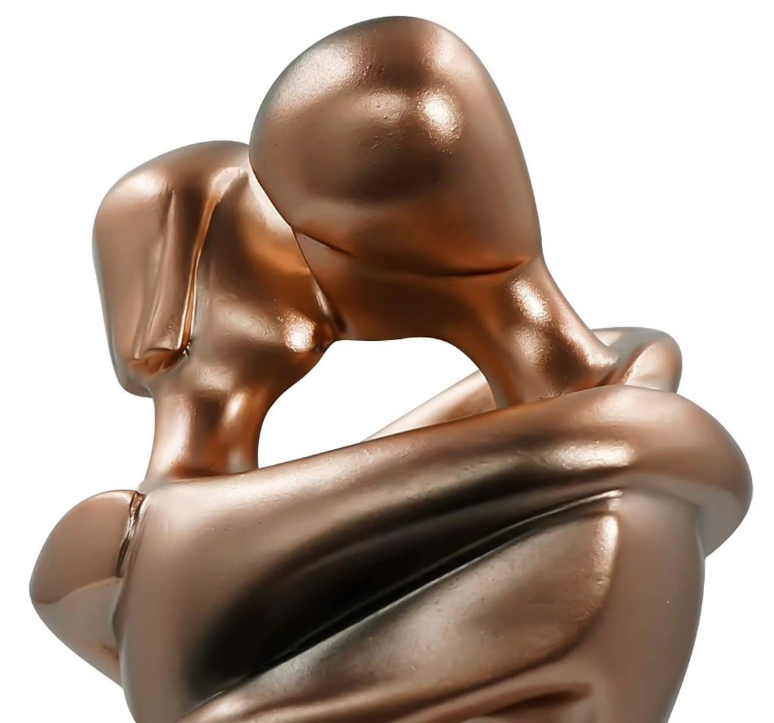 Passionate Couple Statue 25 cm