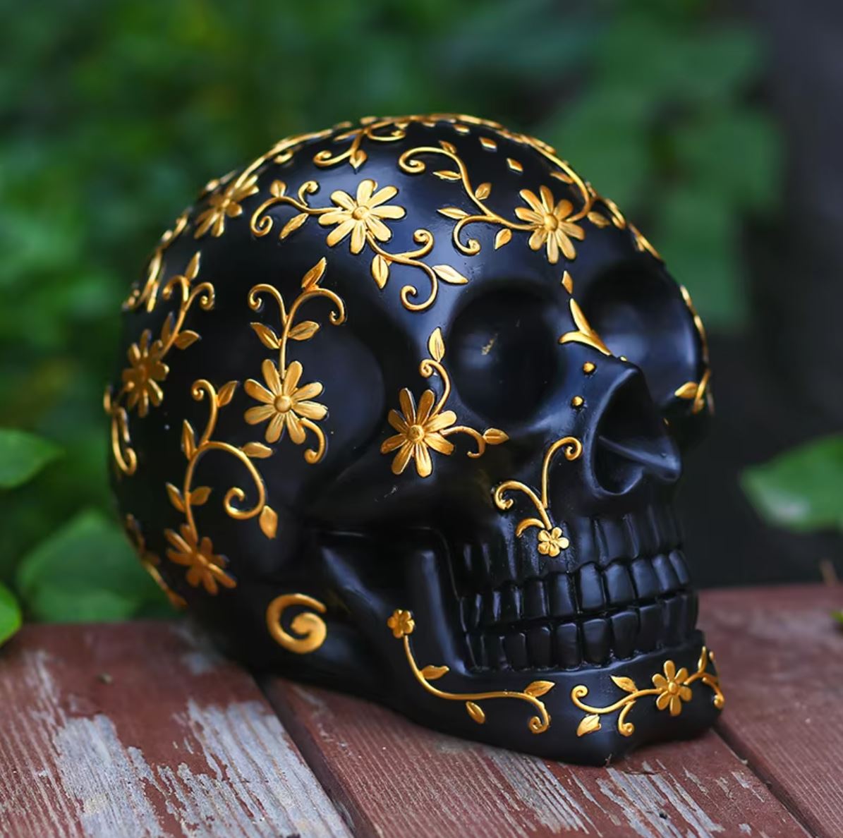 Black & Gold Mexican Skull 14 cm