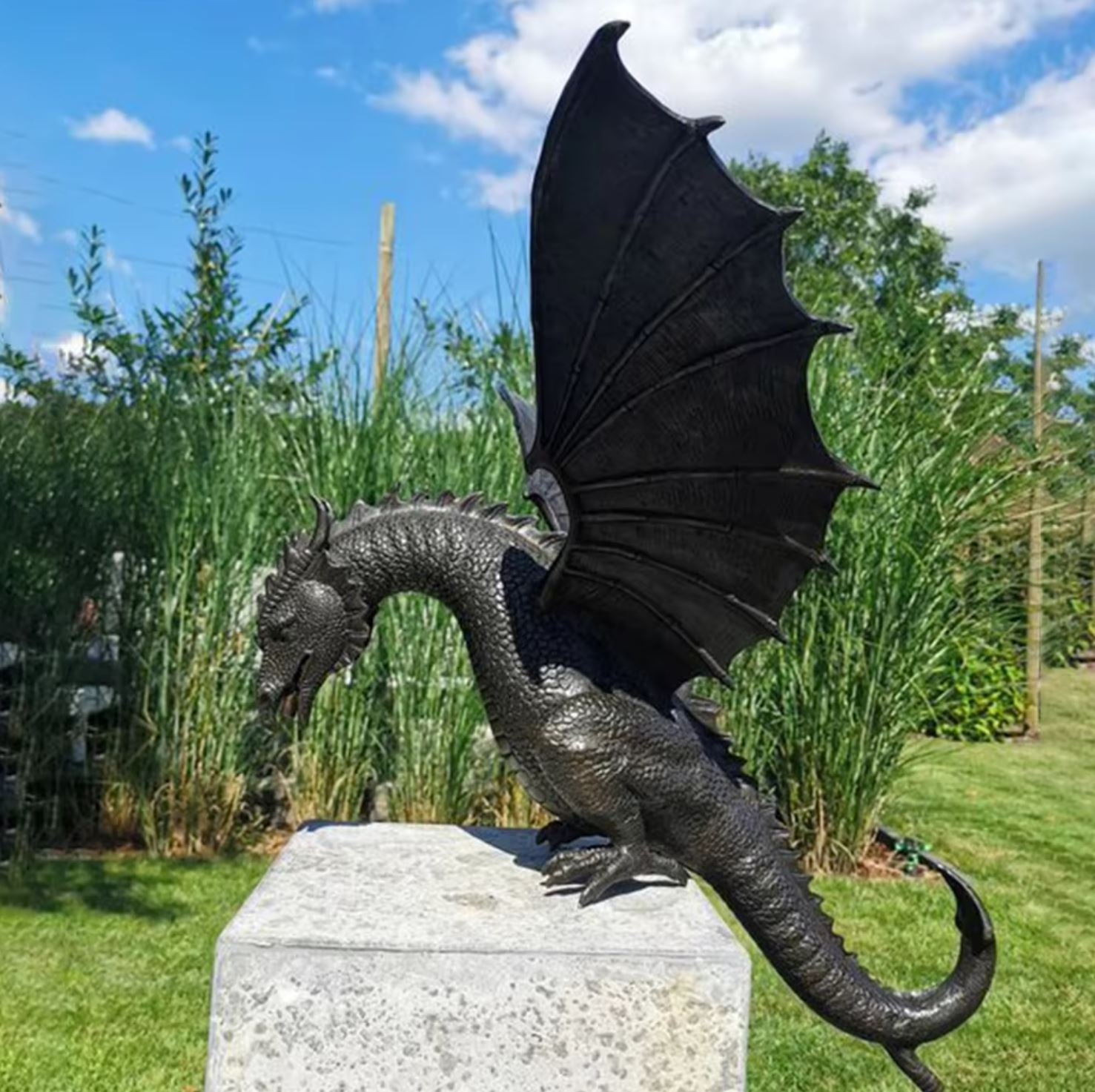 Dragon Statue in Resin for Outdoor/Garden - Fountain-Compatible - 30 cm