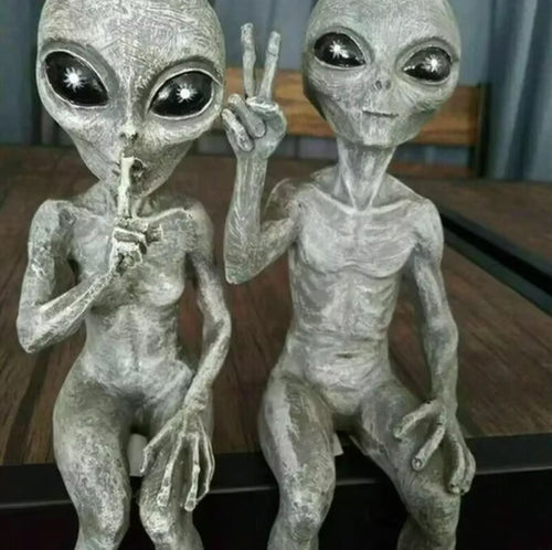 Indoor/Outdoor Alien Statue (Set of 2) 15 cm