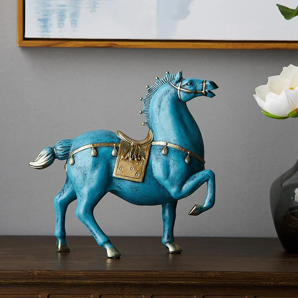 Sculpted Stallion Décor