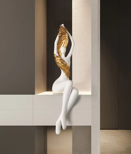 Modern Woman Statue in Resin - White 55 cm