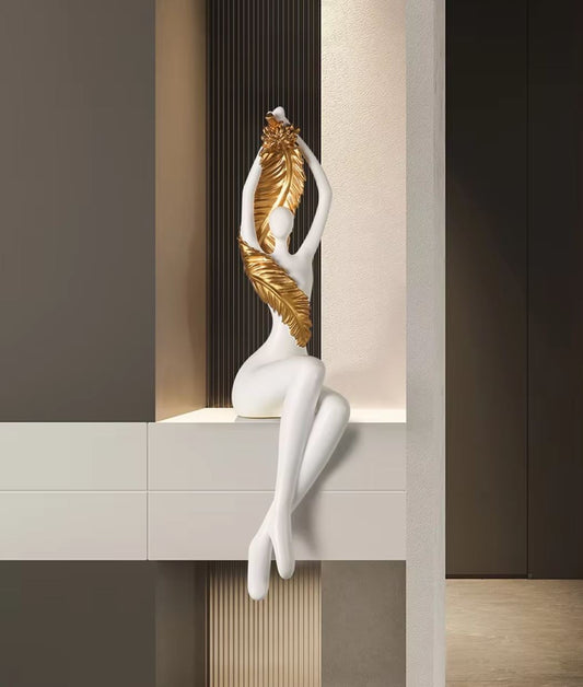 Modern Woman Statue in Resin - White 55 cm