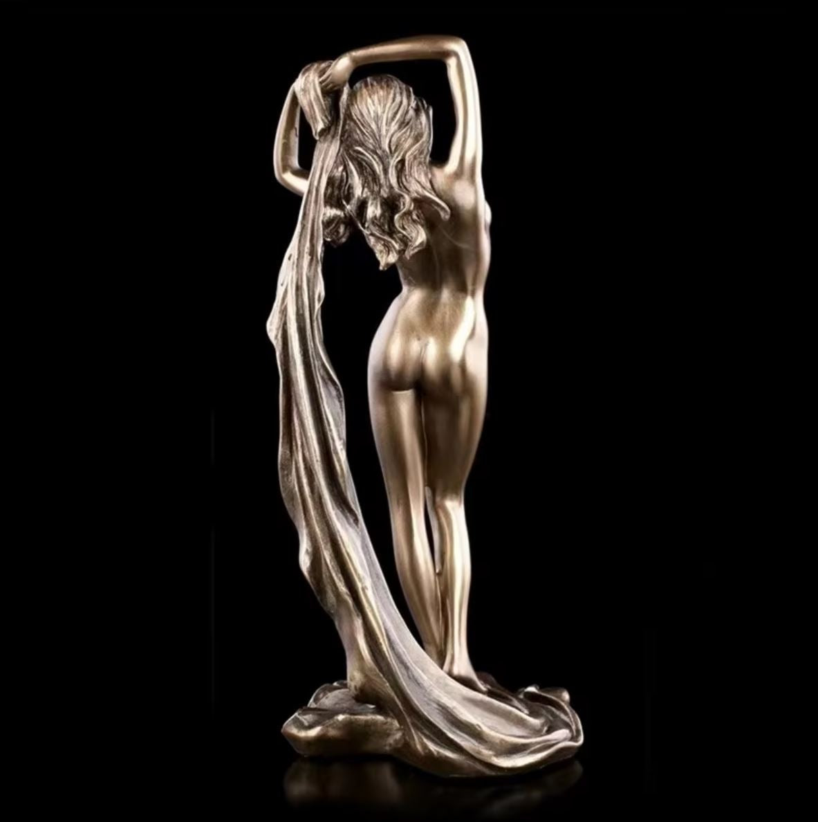 Nude Woman Statue 22 cm